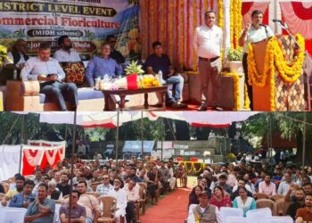Floriculture Deptt organises District-Level event on Commercial Floriculture at Gajoth- Doda