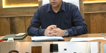 DC Anantnag directs Time-Bound resolution of Bottlenecks, Timely completion of Transit Accommodation Project for PM Package Employees