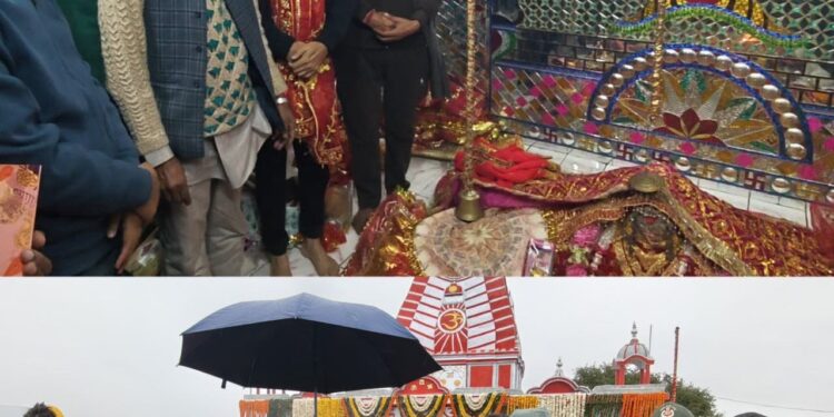 DC Kathua pays obeisance at Jourian Mata Shrine