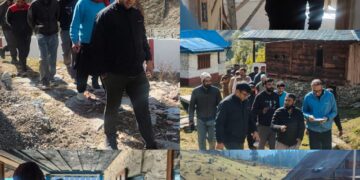 DC Kupwara visits Border Village Kumkadi, reviews Winter Preparedness
