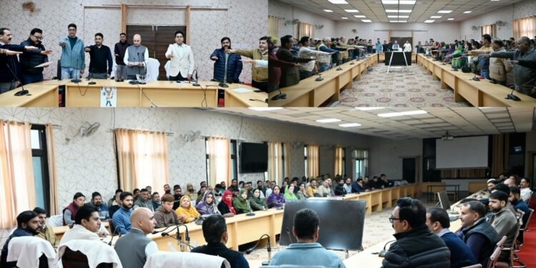 DC Kishtwar administers Integrity Pledge as Vigilance Awareness Week 2026 commences in district