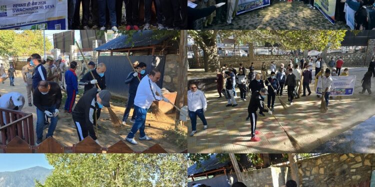 DC leads One-Hour Shramdaan under “Ek Din, Ek Ghanta, Ek Sath” Campaign