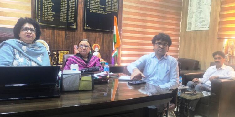DHSJ reviews functioning of Health Department in district Rajouri