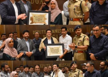 District Admin Budgam bids farewell to outgoing DC, ADDC, ACR