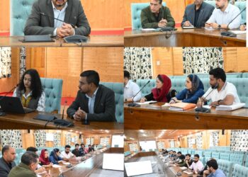 DC Kulgam reviews implementation of Mission YUVA