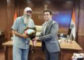 DC Budgam felicitates CMO Dr. Gulzar Ahmad on Superannuation