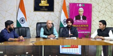 DC, District Mentor reviews progress of Land Record Digitization in Kishtwar