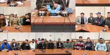 DC Kupwara interacts with Media Fraternity, calls for collective synergy for district’s development