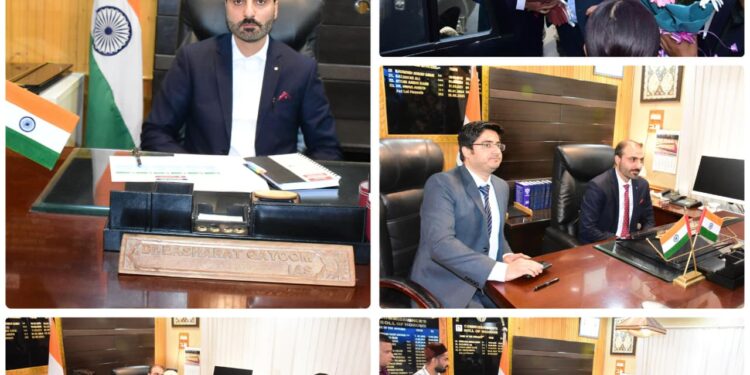 Dr. Basharat Qayoom assumes Charge as Commissioner SMC, CEO SSCL