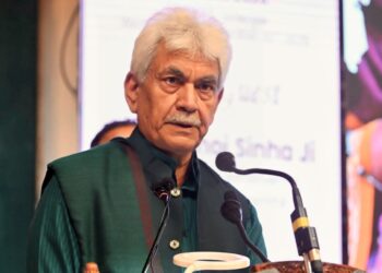 Lieutenant Governor Felicitates Artisans at Pashmina Artisan Awards 2026