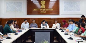 DC Jammu chairs series of meetings; stresses integrity, coordination for efficient public service delivery