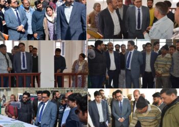 DDC Pulwama visits AIIMS Awantipora