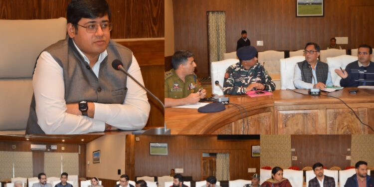 DC Budgam reviews Facilities at Railway Station Budgam